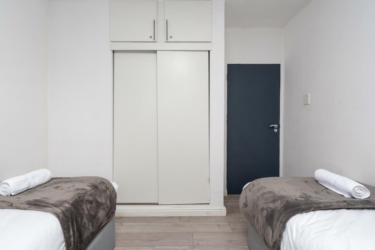 Saratoga Apartments By Propr เคปทาวน์ ภายนอก รูปภาพ